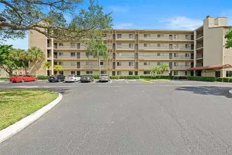 7980 NW 50th St #301, Lauderhill, FL 33351
