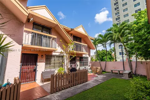 1049 SW 2nd St #1049, Miami, FL 33130