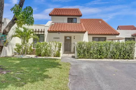 13381 SW 115th Ter, Miami, FL 33186