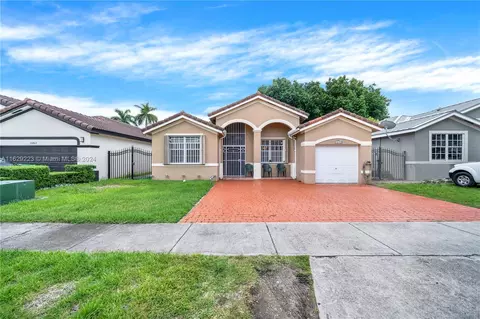 15470 SW 41st Ter, Miami, FL 33185