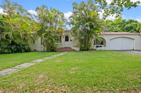 2716 Cordova St, Coral Gables, FL 33134