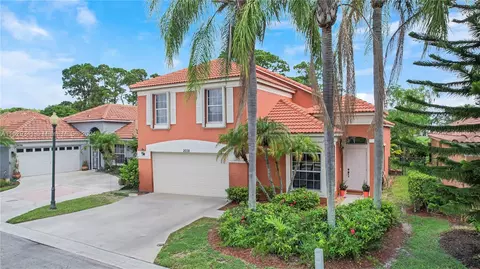 2038 Bonisle Cir, Riviera Beach, FL 33418