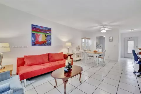 2525 W Golf Blvd #223, Pompano Beach, FL 33064