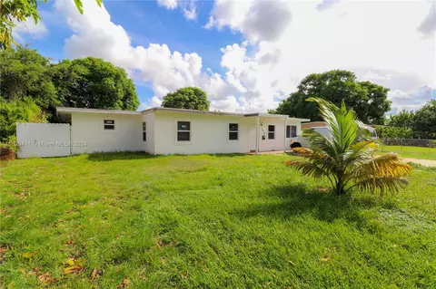 2510 NW 160th St, Miami Gardens, FL 33054