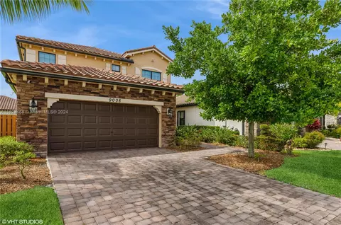 9008 Gulf Cove Dr, Lake Worth, FL 33467