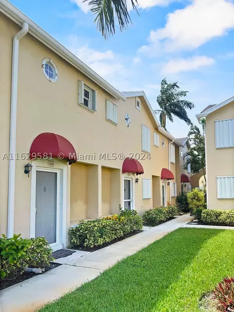 369 Waterside Dr #369, Hypoluxo, FL 33462
