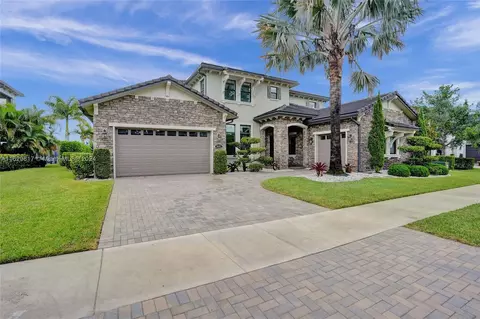 8685 E Watercrest Cir E, Parkland, FL 33076