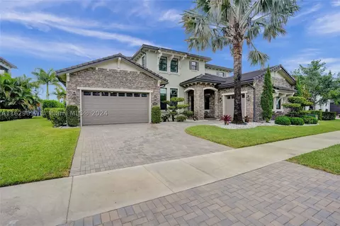 8685 E Watercrest Cir E, Parkland, FL 33076