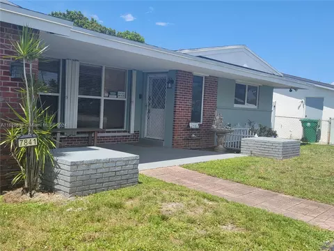 7841 Tropicana St, Miramar, FL 33023