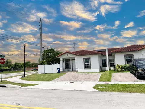 21570 SW 123rd Ct, Miami, FL 33177