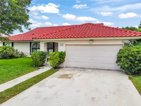 14921 SW 169th Ln, Miami, FL 33187