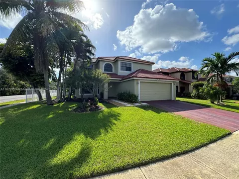 1450 SW 87th Way, Pembroke Pines, FL 33025