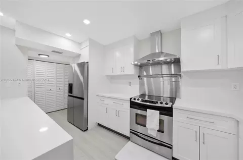 20401 NE 30th Ave #218-8, Aventura, FL 33180