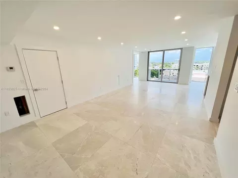 900 Bay Dr #605, Miami Beach, FL 33141