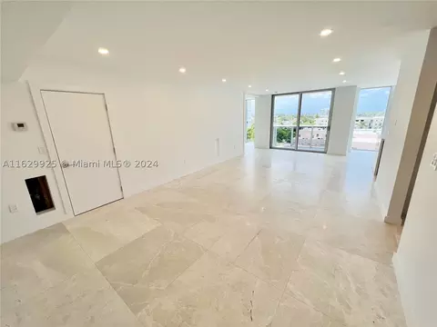 900 Bay Dr #605, Miami Beach, FL 33141