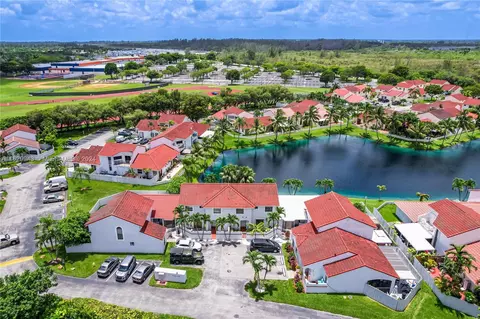 2111 San Remo Cir #2111, Homestead, FL 33035