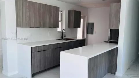 Kitchen - 971 NE 155th Ter, North Miami Beach, FL 33162 photo 3 of 3