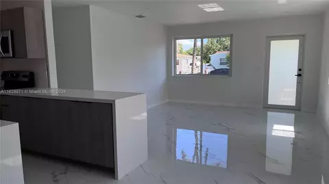 Living - 971 NE 155th Ter, North Miami Beach, FL 33162 photo 1 of 2