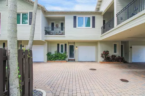 201 SW 9th Ave #2, Fort Lauderdale, FL 33312