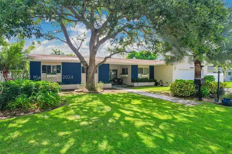 15840 SW 84th Ave, Palmetto Bay, FL 33157