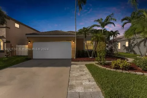 15746 NW 16th Ct, Pembroke Pines, FL 33028