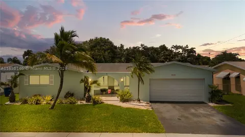 9260 SW 55th St, Cooper City, FL 33328