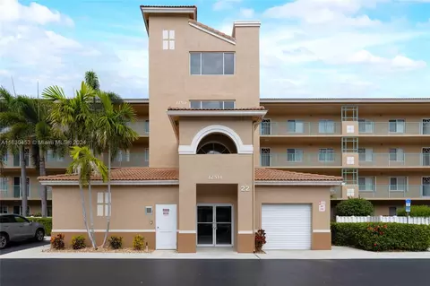 12511 Imperial Isle Dr #308, Boynton Beach, FL 33437