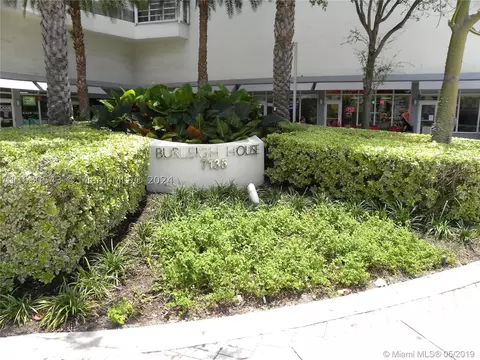 7135 Collins Ave #1632, Miami Beach, FL 33141