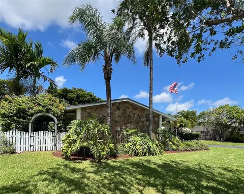 10251 Bonita Rd, Cutler Bay, FL 33157