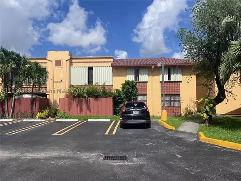 10839 NW 7th St #12-11, Miami, FL 33172