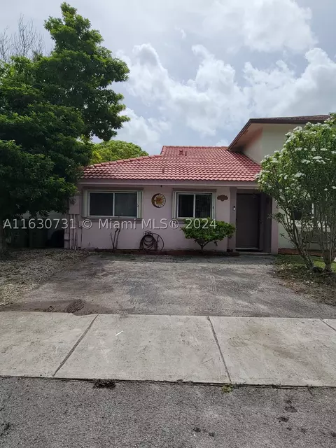 1098 SE 13th Ave #1098, Homestead, FL 33035