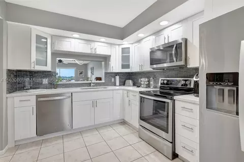 13800 SW 5th Ct #307M, Pembroke Pines, FL 33027