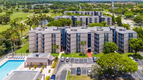 7035 NW 186 St #D403, Hialeah, FL 33015