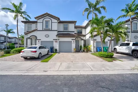 11474 NW 77th St, Doral, FL 33178