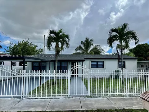 945 Curtiss Dr, Opa Locka, FL 33054