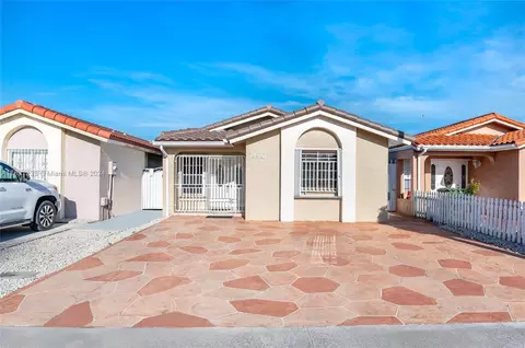 7490 W 29th Ave, Hialeah, FL 33018