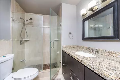 Bath - 7490 W 29th Ave, Hialeah, FL 33018 photo 2 of 2