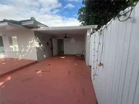 Exterior - 324 E 34th St, Hialeah, FL 33013 photo 4 of 6