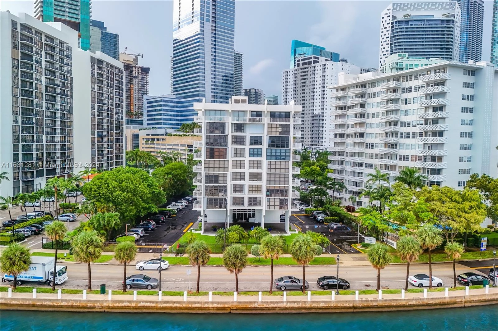 1440 Brickell Bay Dr Unit 307  
