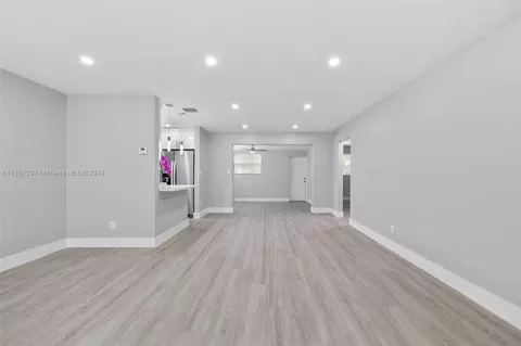 870 NW 36th Ave, Lauderhill, FL 33311