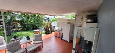 4995 E 1st Ct, Hialeah, FL 33013 photo 11