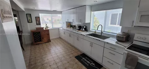 4995 E 1st Ct, Hialeah, FL 33013 photo 12