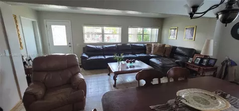 4995 E 1st Ct, Hialeah, FL 33013 photo 3