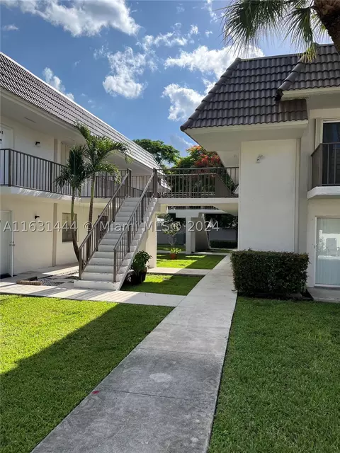 6961 SW 129th Ave #8, Miami, FL 33183