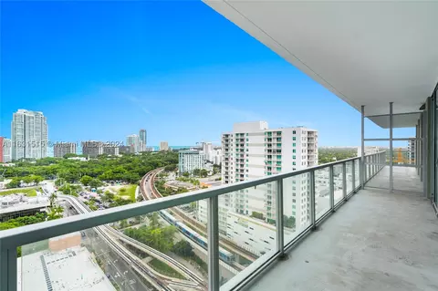 79 SW 12th St #2102-S, Miami, FL 33130