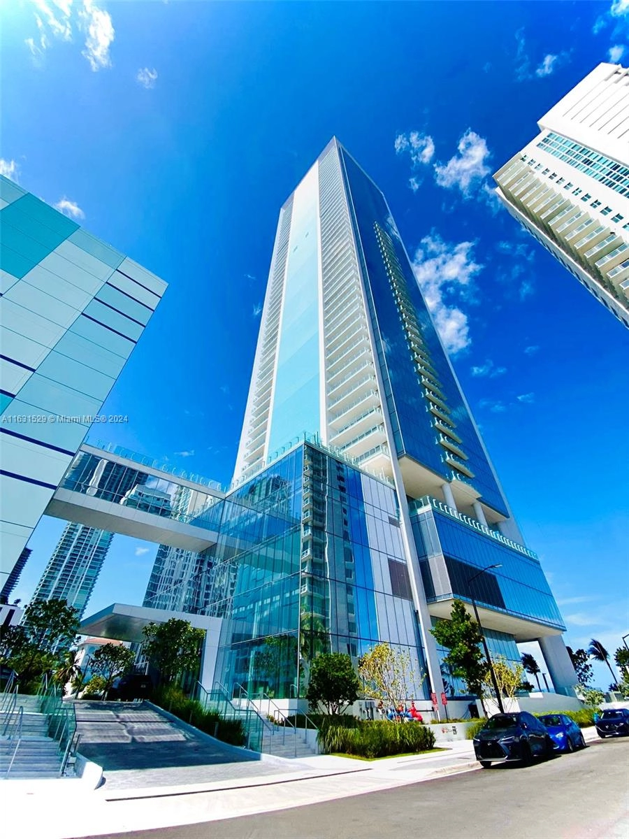 700 NE 26th Ter Unit 3504  