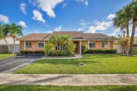 10431 NW 21st Ct, Sunrise, FL 33322