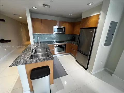 1050 Brickell Ave #2818, Miami, FL 33131