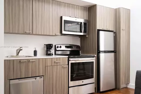 551 Michigan Ave #121, Miami Beach, FL 33139