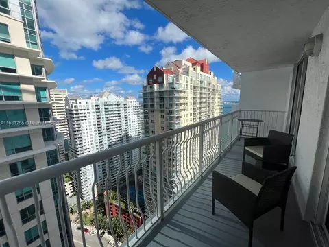 1200 Brickell Bay Dr #3404, Miami, FL 33131